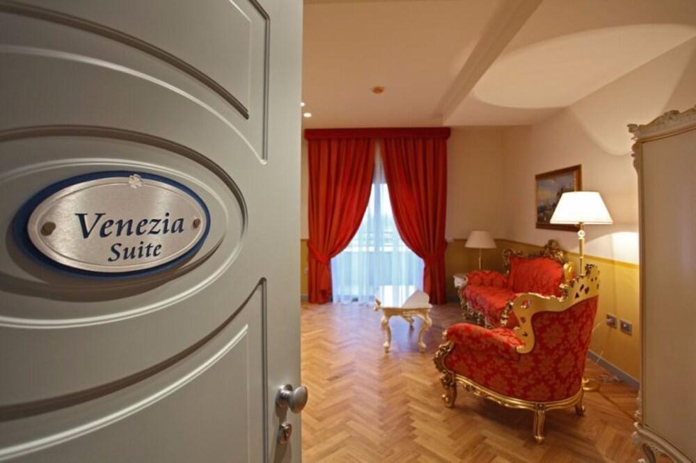 Grand Hotel Forlì Exterior foto
